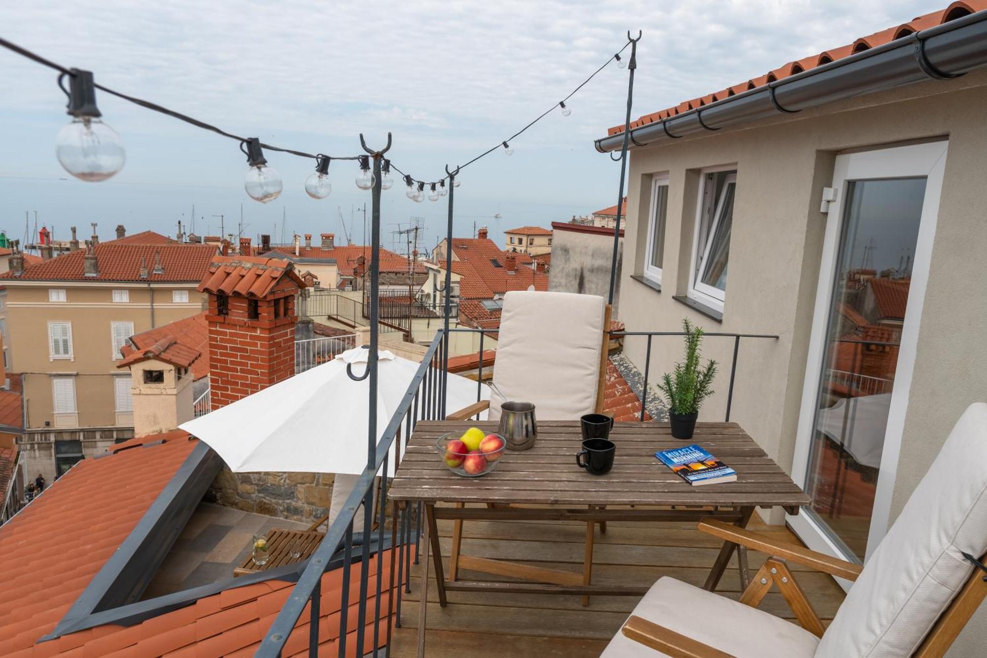 Via Paradiso Apartments Пиран Экстерьер фото