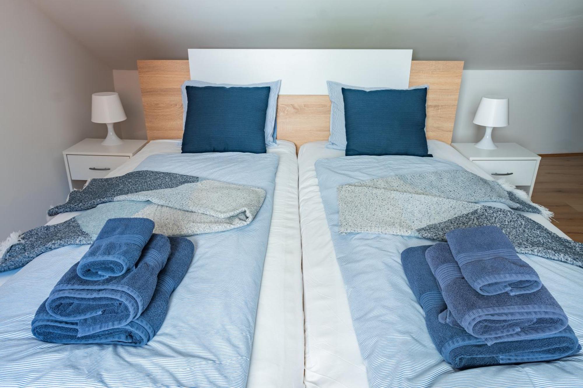 Via Paradiso Apartments Пиран Экстерьер фото