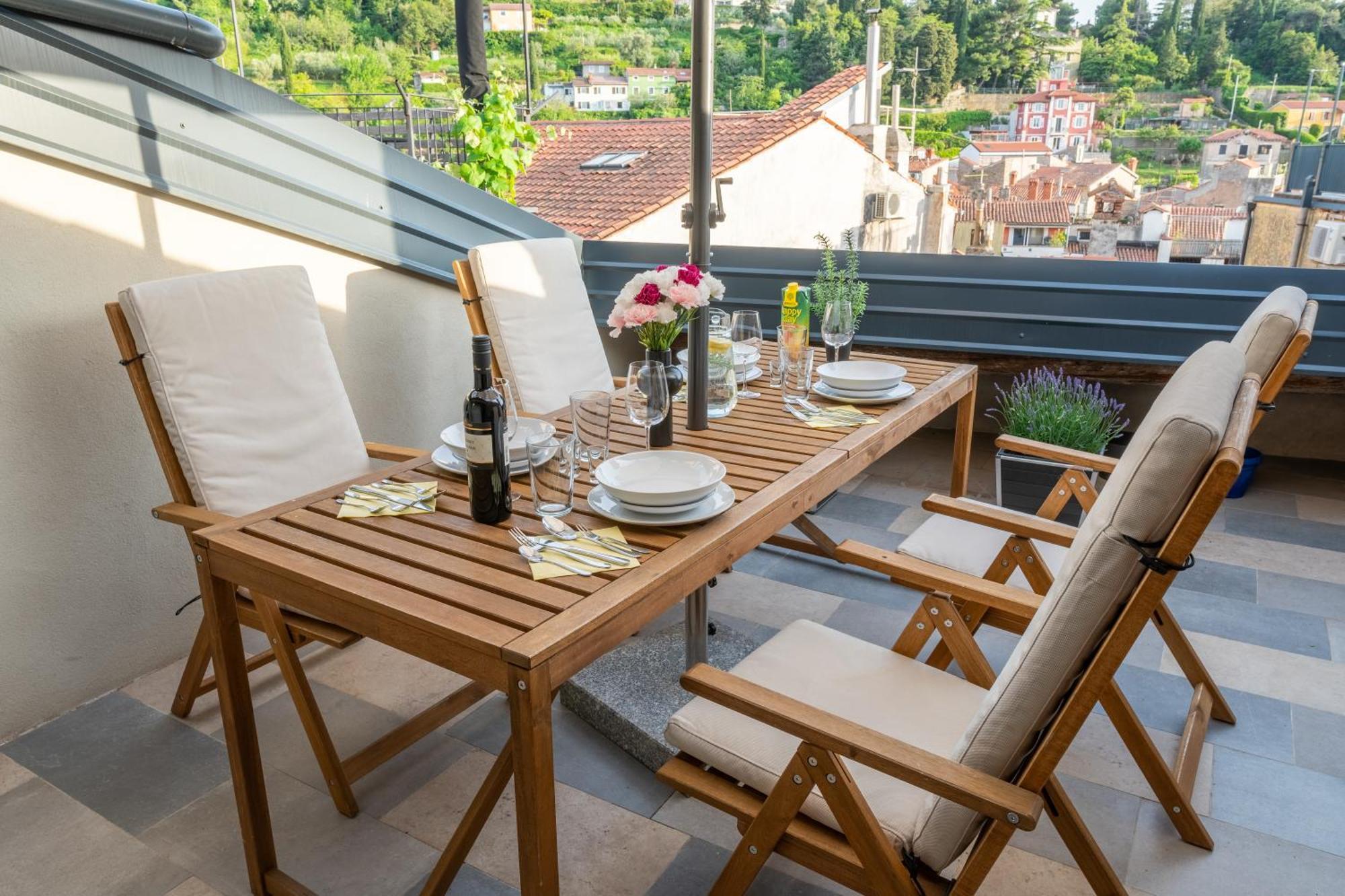 Via Paradiso Apartments Пиран Экстерьер фото