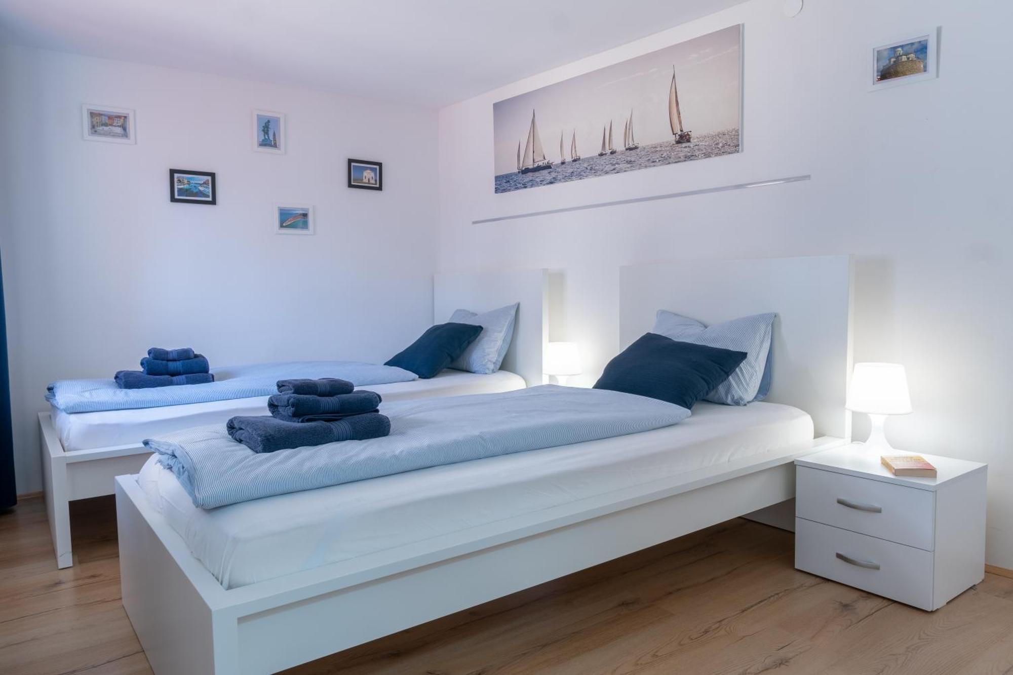Via Paradiso Apartments Пиран Экстерьер фото