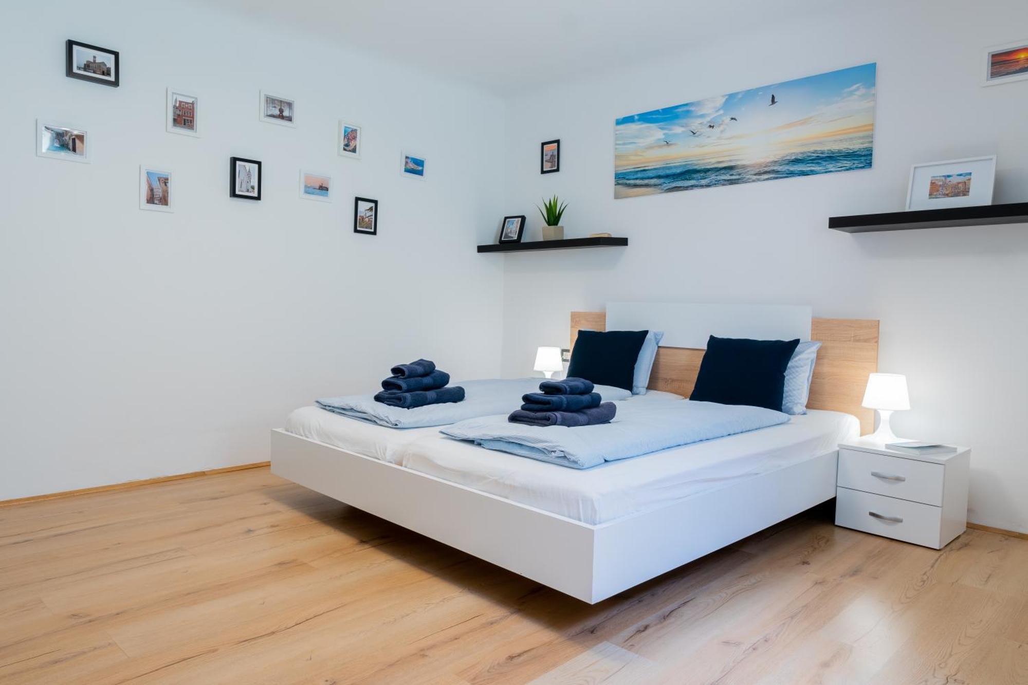 Via Paradiso Apartments Пиран Экстерьер фото