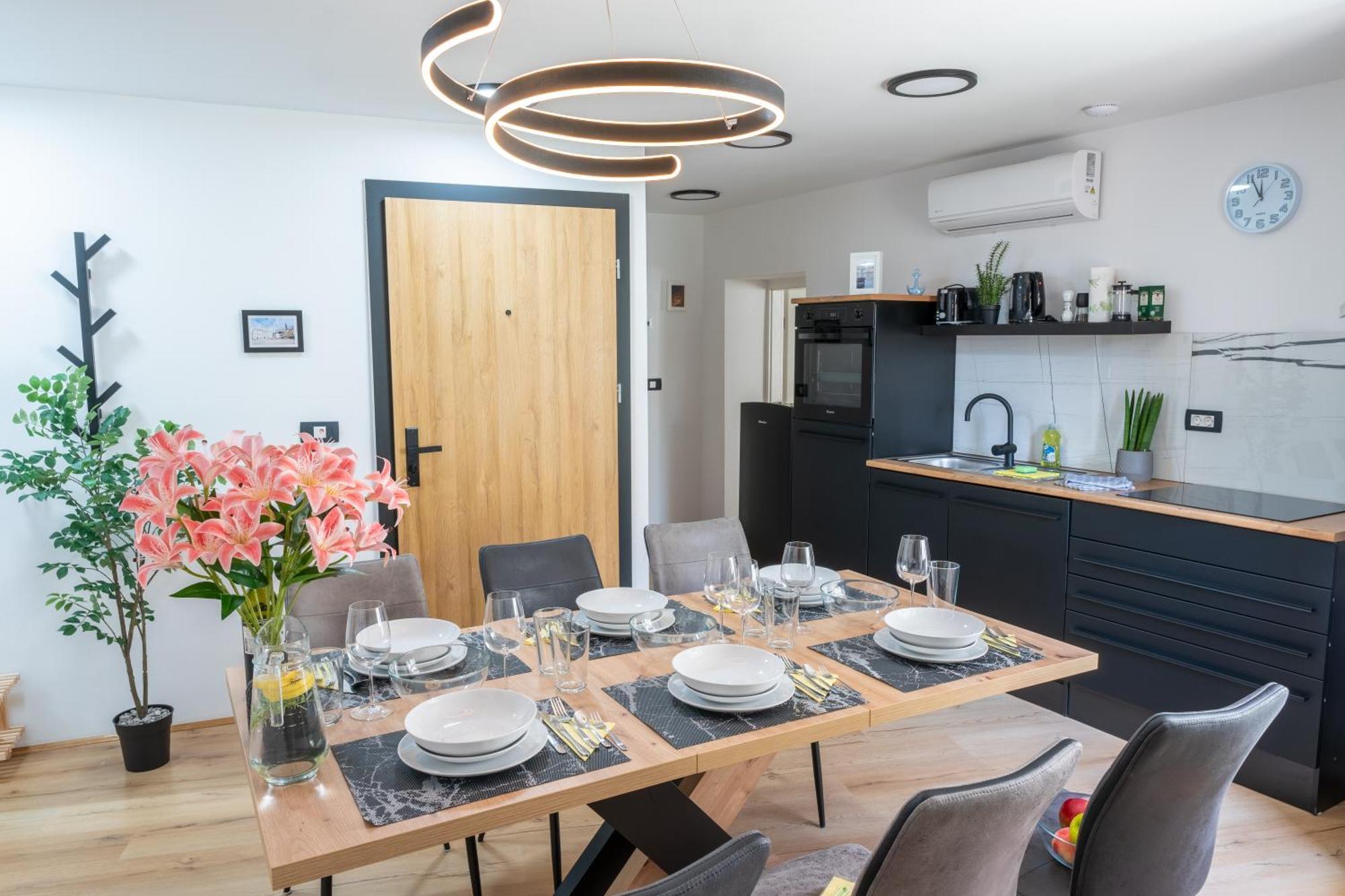 Via Paradiso Apartments Пиран Экстерьер фото